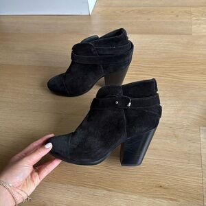 Rag & Bone Harrow black suede booties 37